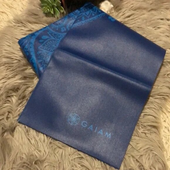 Gaiam Foldable Yoga/Exercise Mat-EUC-Blue-67x24 - Picture 2 of 8